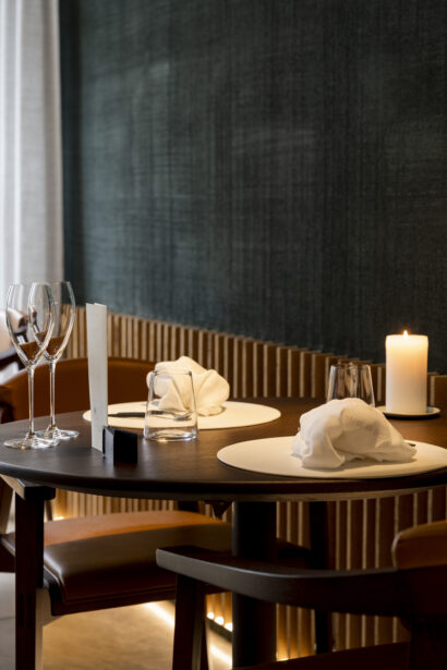 Sans Cravate by AS Deldycke 006